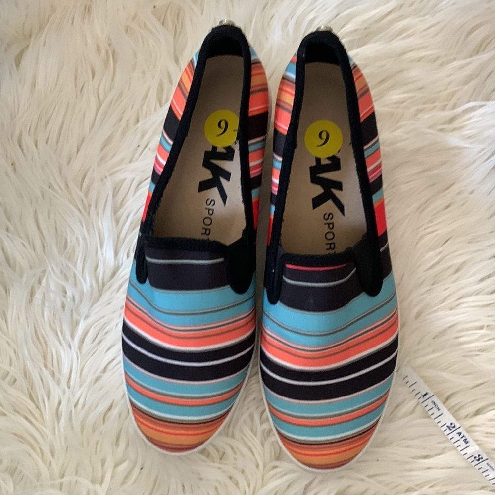 NWOT AK Sport Slip-on Shoes - Picture 5 of 8